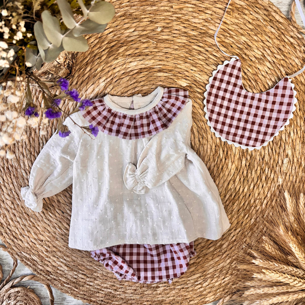 CONJUNTO CAMISA Y CUBREPAÑAL EN BÁMBULA Y CUADRO VICHY