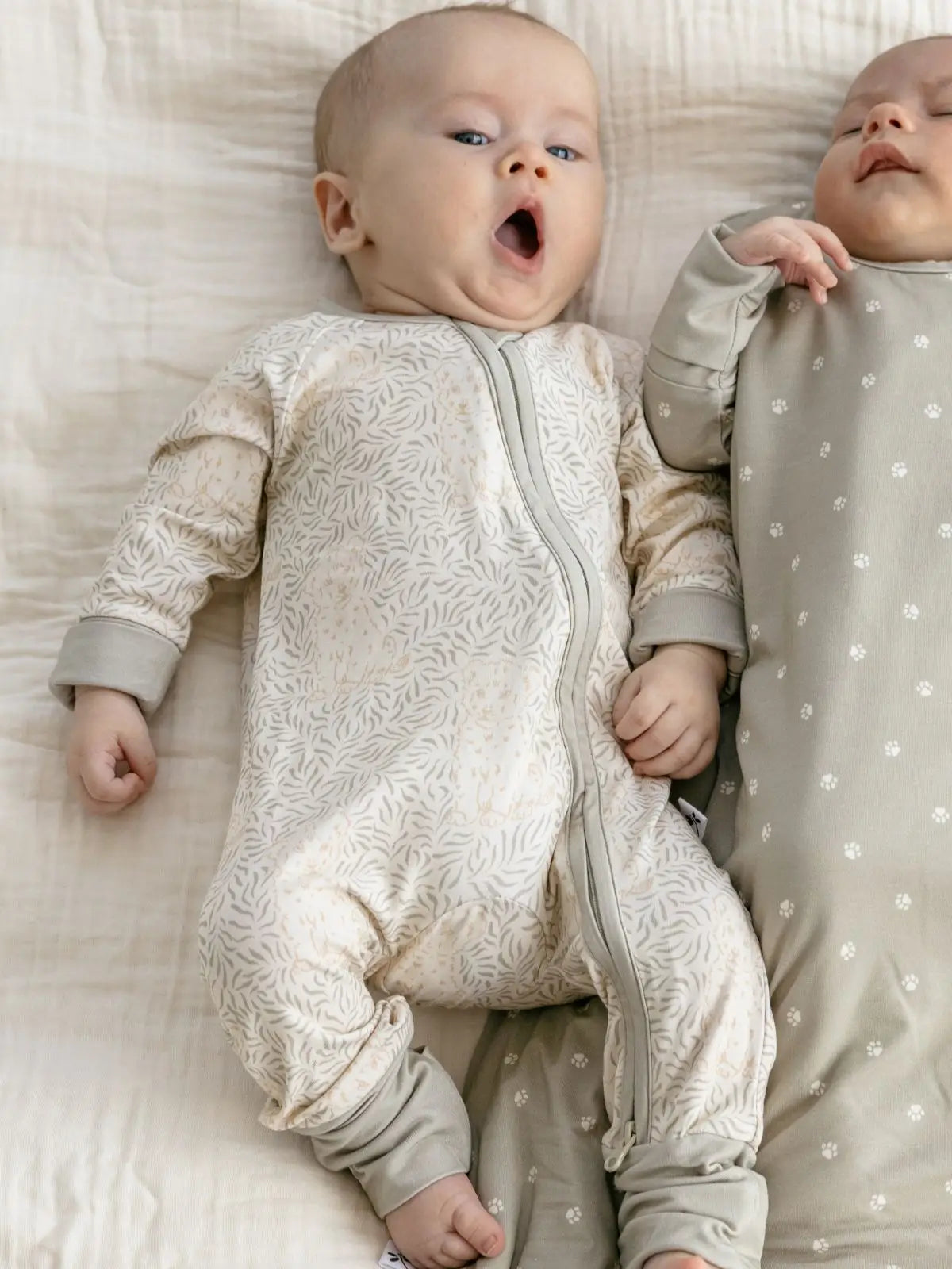 PIJAMA DE BAMBÚ CON CREMALLERA BABY LION