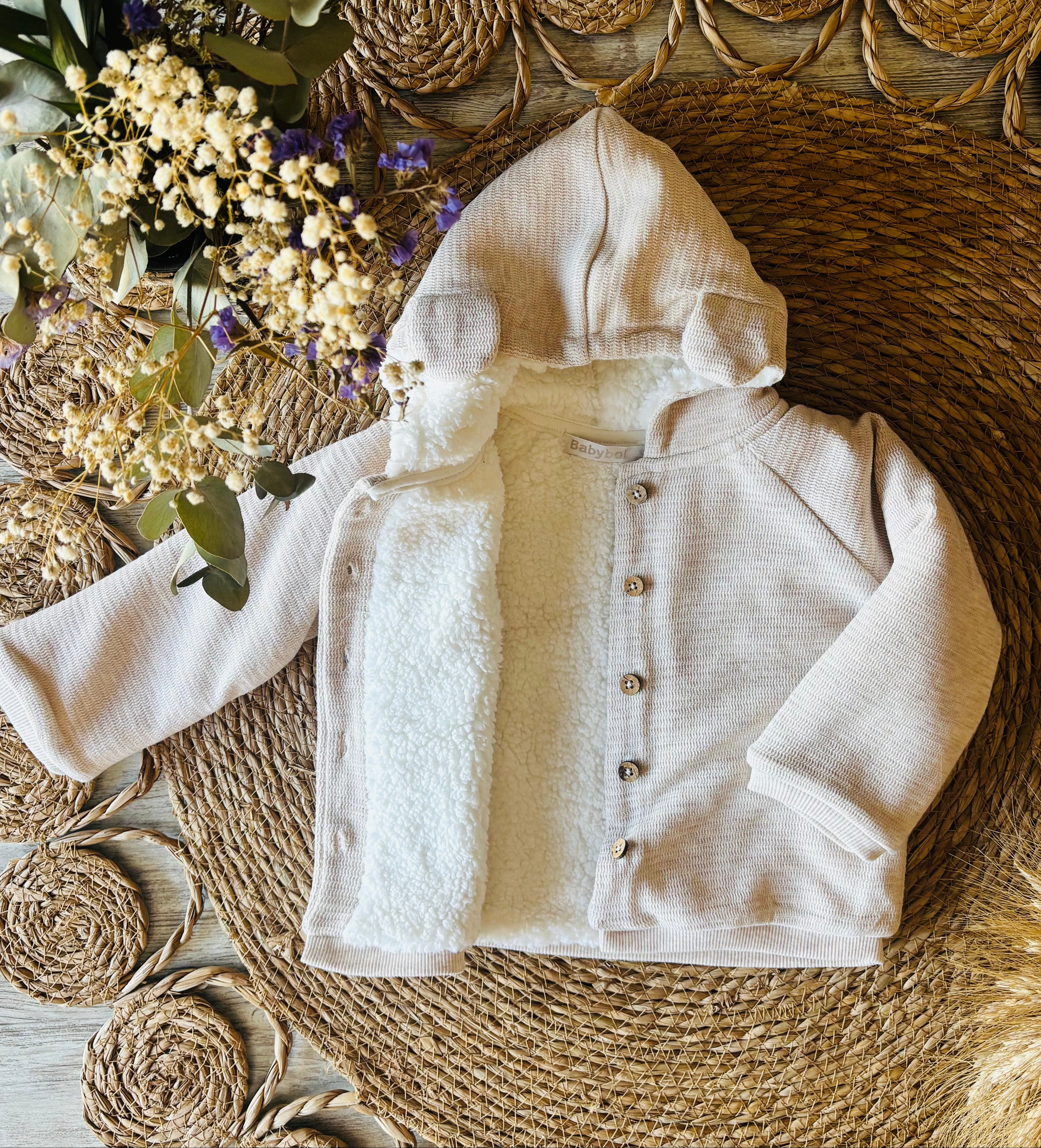 ABRIGO BORREGUITO OREJAS