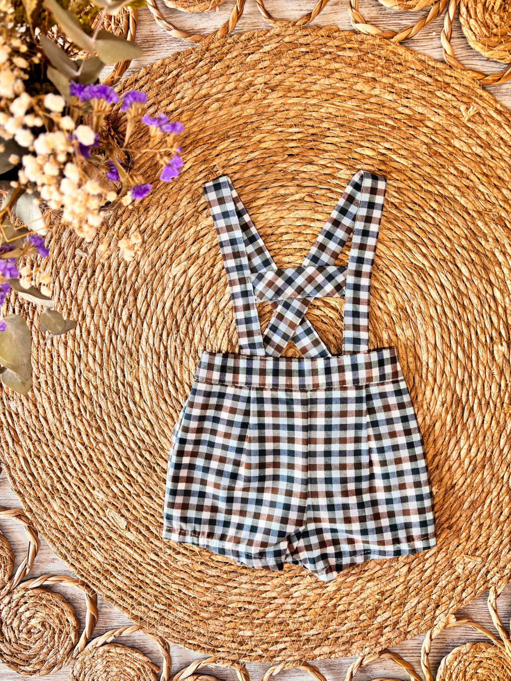 CONJUNTO PETO Y CAMISETA CUADROS