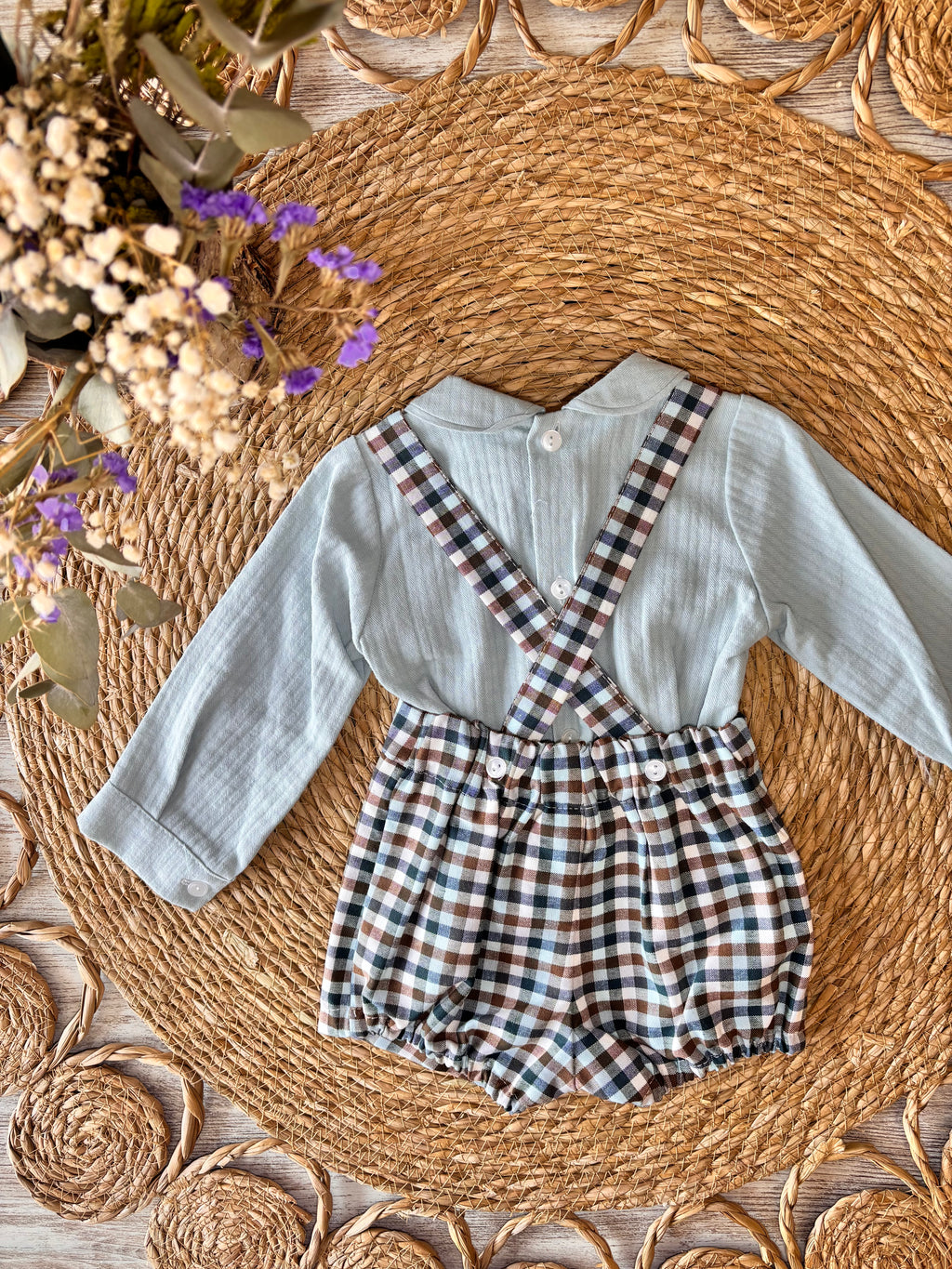 CONJUNTO PETO Y CAMISETA CUADROS