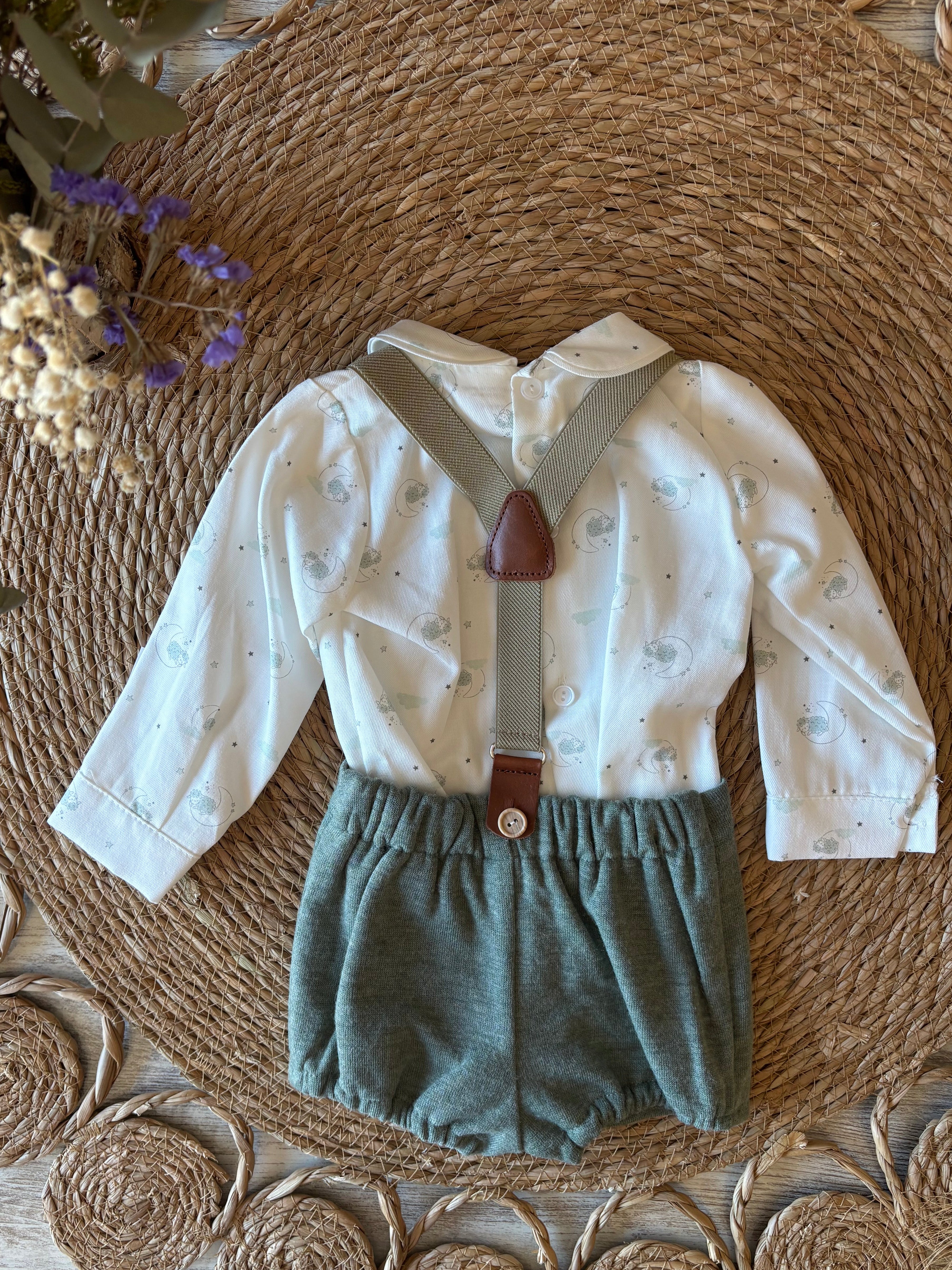 PANTALON CON CAMISA Y TIRANTES LUNA