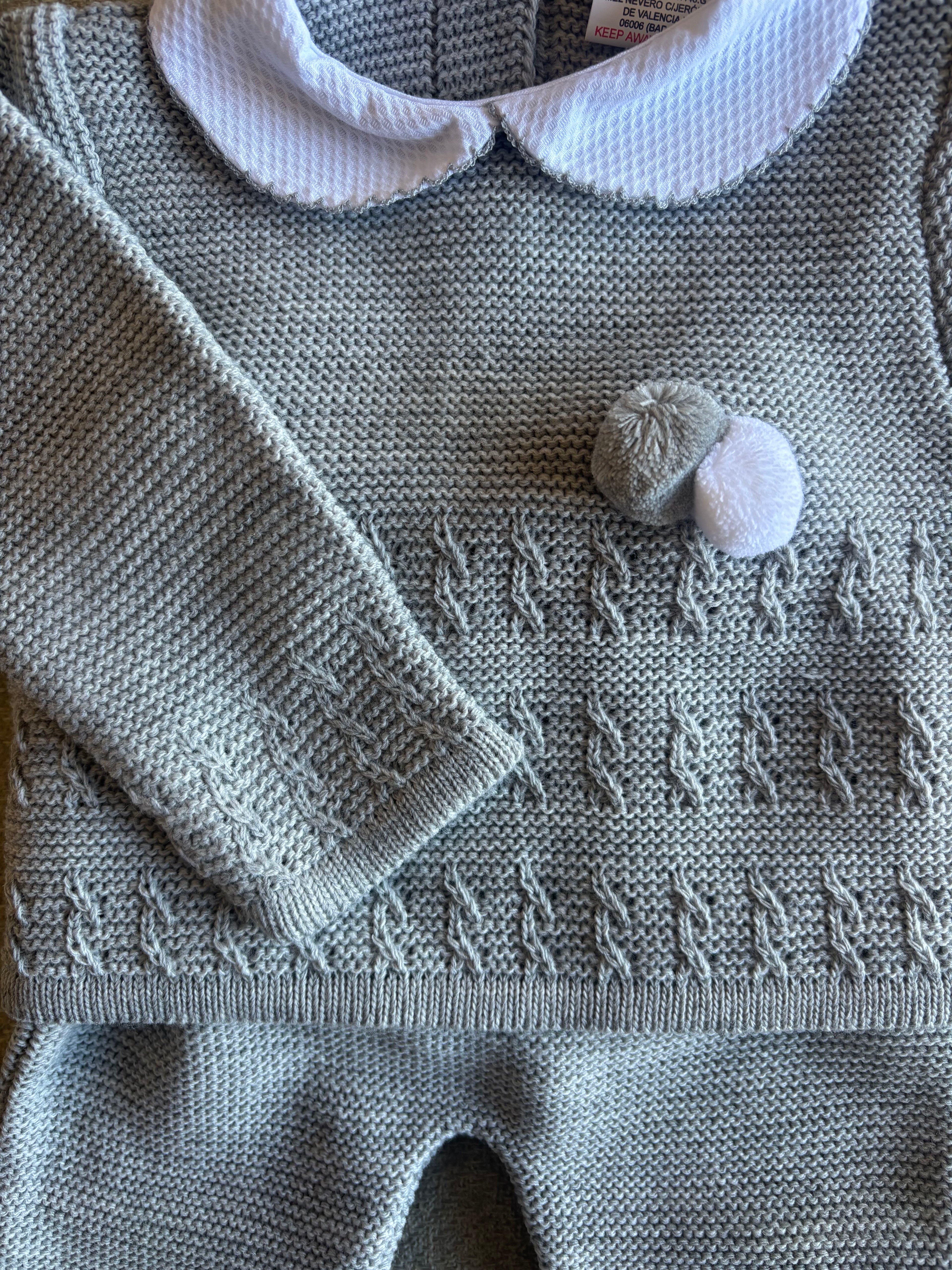 CONJUNTO PUNTO BEBE POMPON