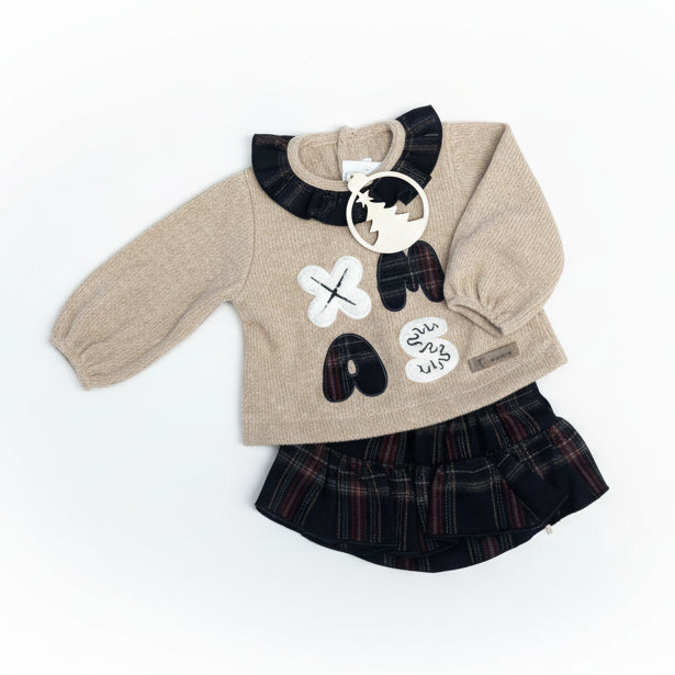 CONJUNTO JERSEY Y CUBRE PAÑAL CON VOLANTES