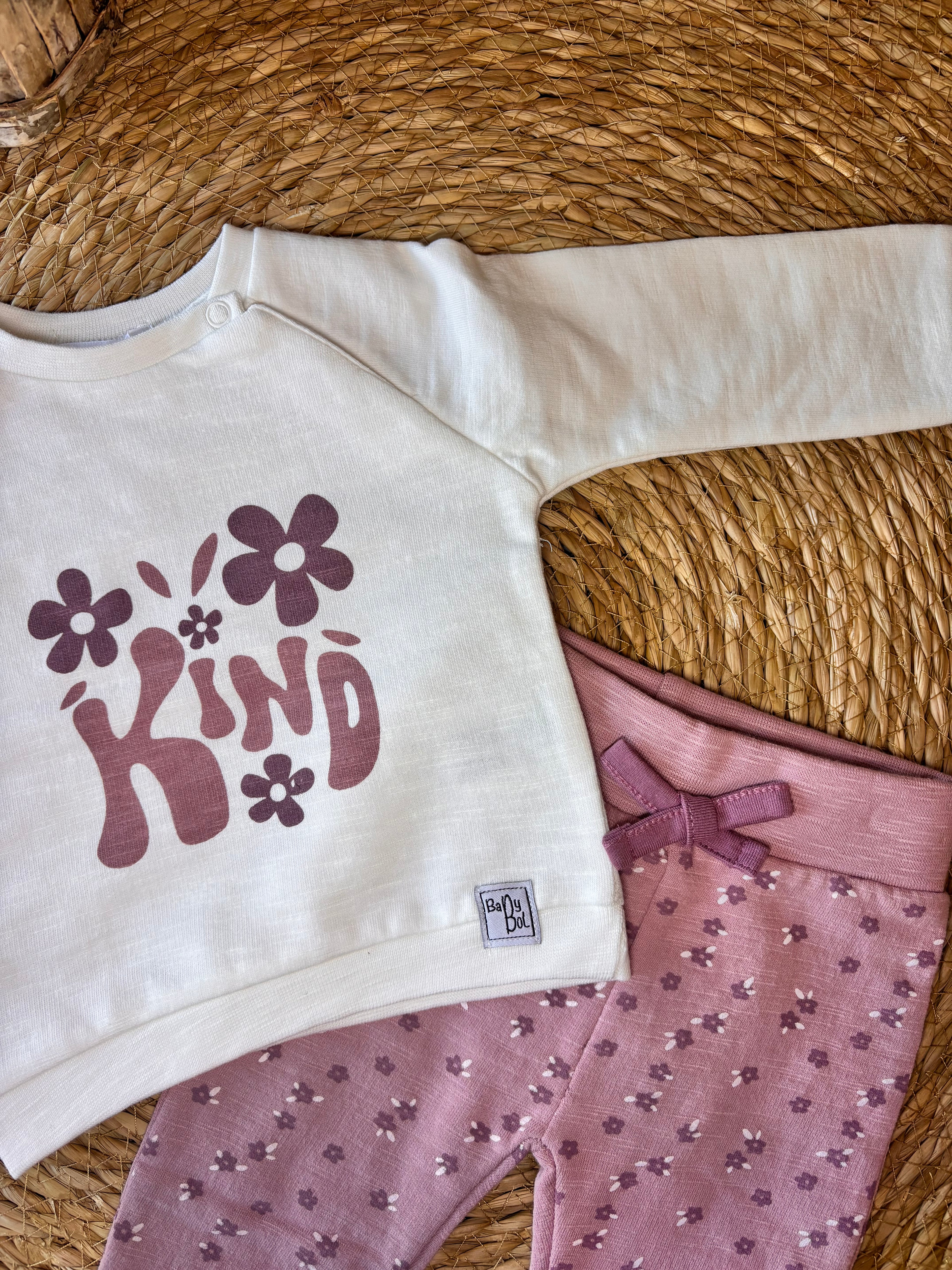 SUDADERA Y PANTALON LILA