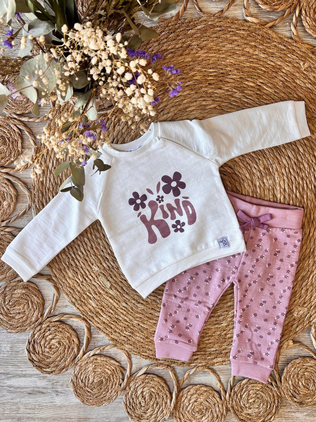 SUDADERA Y PANTALON LILA