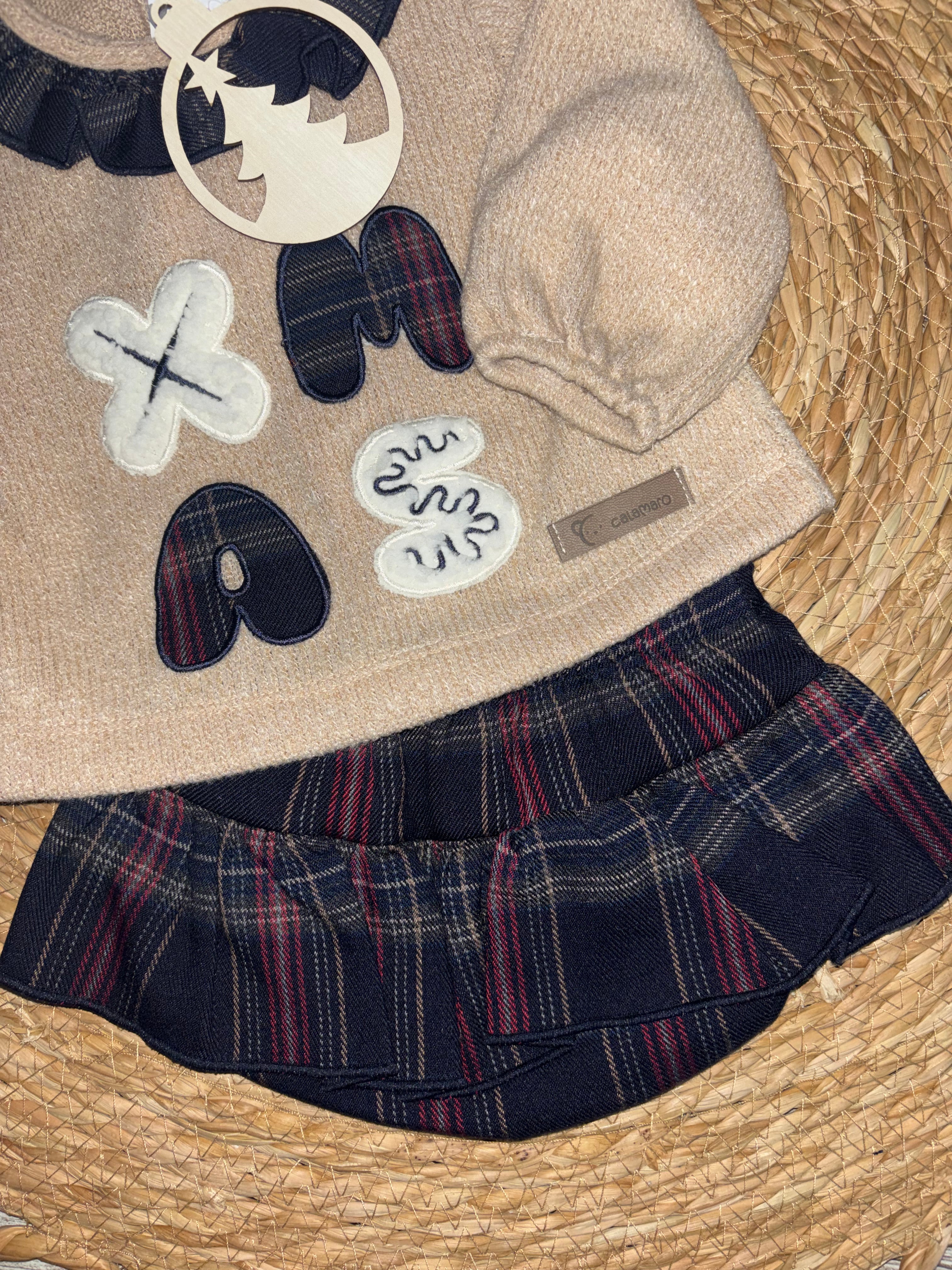 CONJUNTO JERSEY Y CUBRE PAÑAL CON VOLANTES