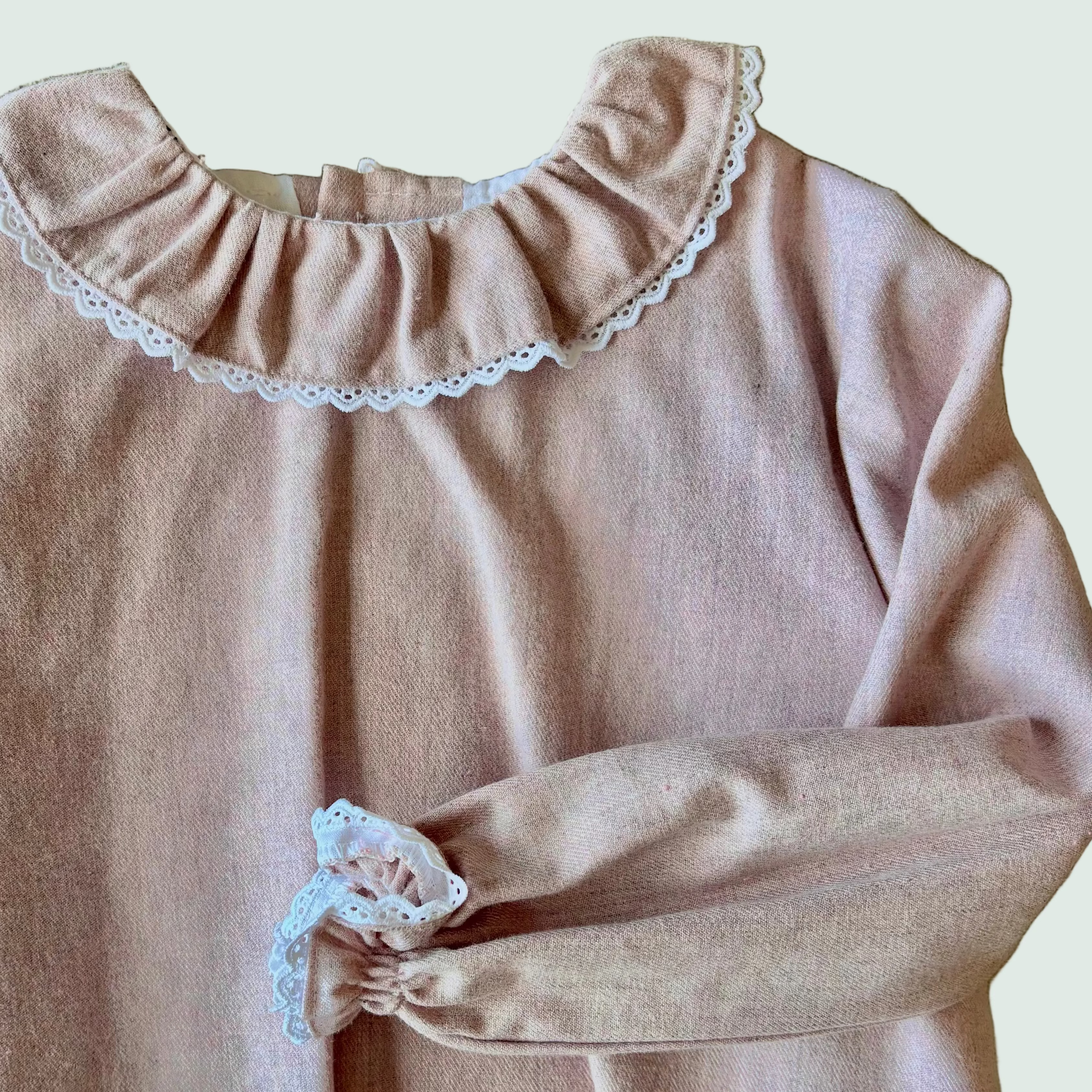 PELELE ALGODÓN ROSA Y PUNTILLA