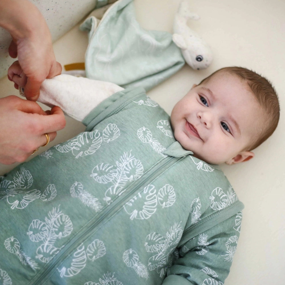 SACO DORMIR MANGAS EXTRAIBLES HOJA VERDE