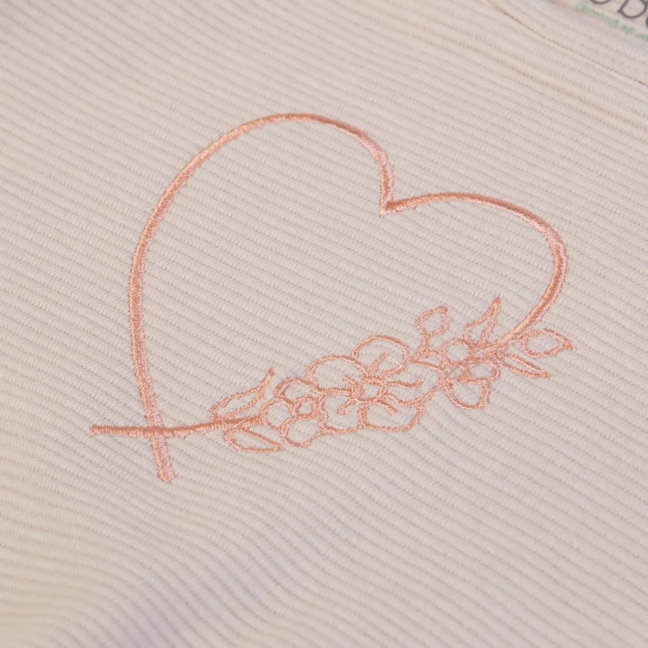 CONJUNTO SUDADER Y PANTALON CORAZÓN